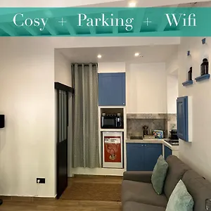 https://nuit-la-roquette-arles.fr-provencehotel.com